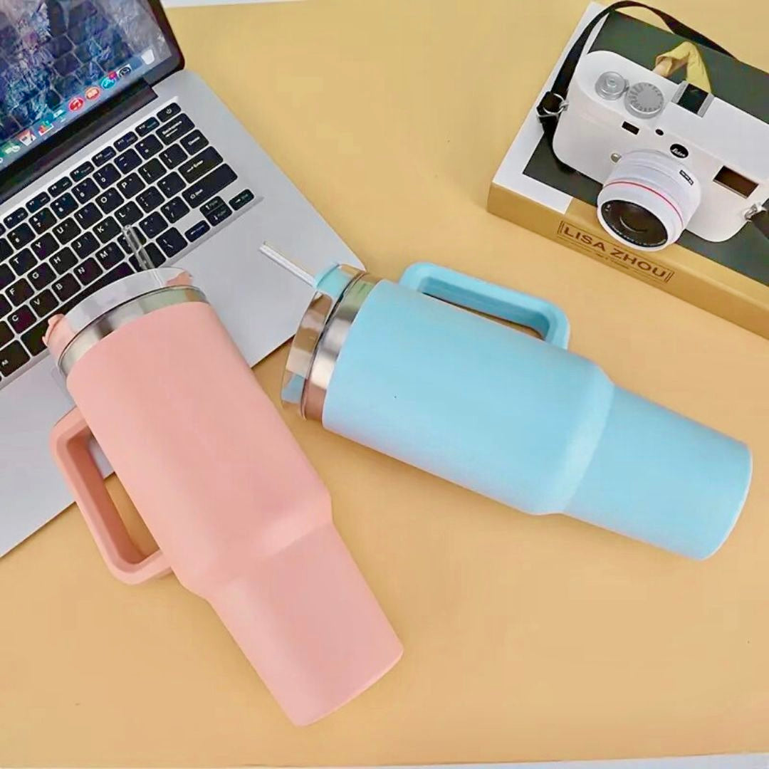 タンブラー ハンドルとストロー付き・1200ml